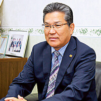 常務取締役　中村 雄二郎